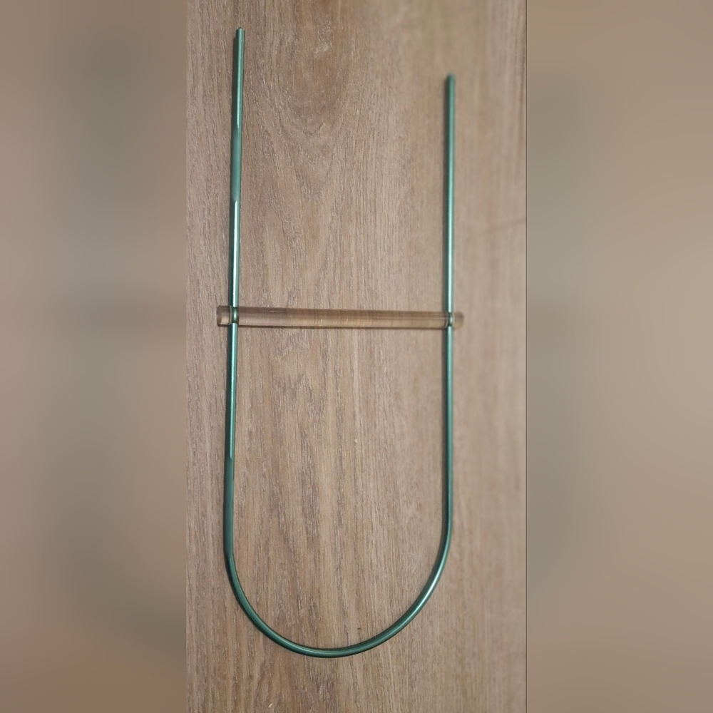 Vintage Hero Knitting Yarn Separator Green.